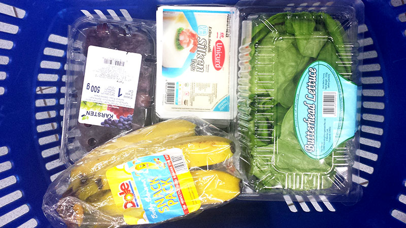 Then, went grocery shopping for supplies for the week. Grapes, bananas, tofu, vegetables, bacon bits, and chick peas!