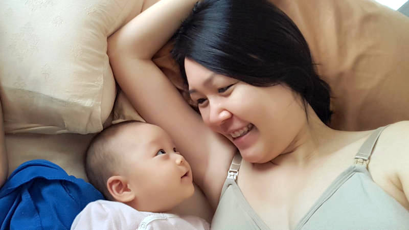 Buchup Month 4: With mama on the bed