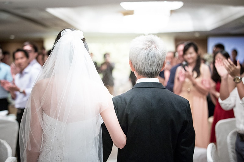 Walk down the aisle (Celes and her dad)